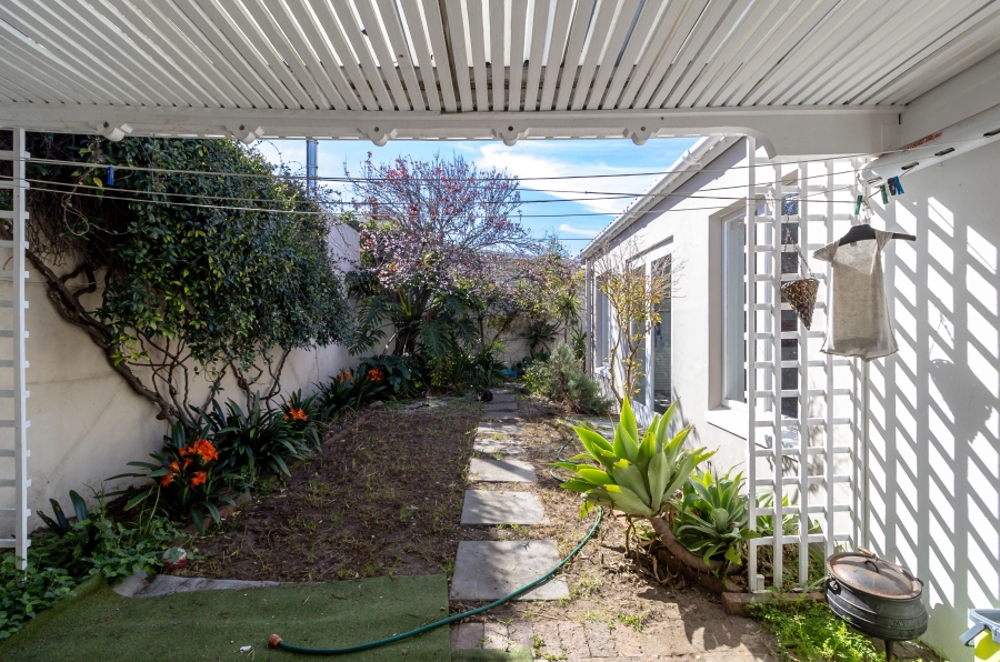 To Let 2 Bedroom Property for Rent in Wynberg Western Cape